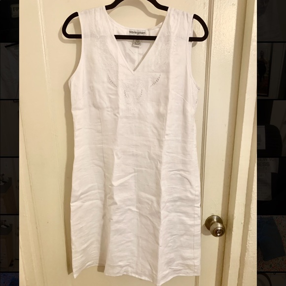 Bloomingdale's Dresses & Skirts - Bloomingdale’s: Vintage White Linen Mini Dress with Lining and Zipper (size 12)